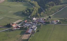 Sonnenhof, Ferienwohnung auf Reitanlage